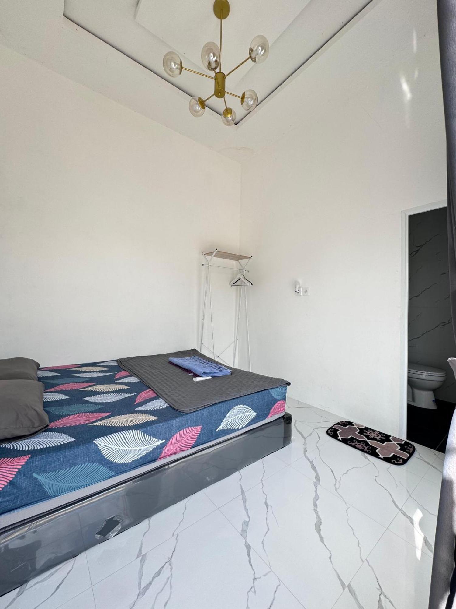פדאנג Mila Homestay מראה חיצוני תמונה